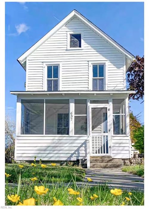 637 Madison Ave, Cape Charles, VA, 23310-2803 | Card Image