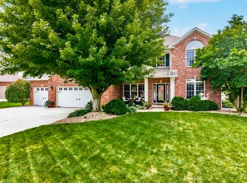 15 Strawberry Rd, Bloomington, IL, 61704-2833 | Card Image