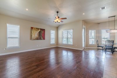 30022 Cibolo Gap, House other with 4 bedrooms, 3 bathrooms and null parking in Fair Oaks Ranch TX | Image 3