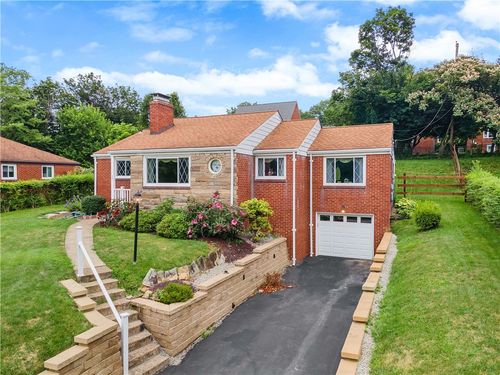 121 Norrington Dr, Pittsburgh, PA, 15236-3538 | Card Image