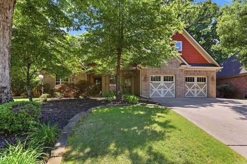2905 Woodsgate Dr, Little Rock, AR, 72211-4453 | Card Image