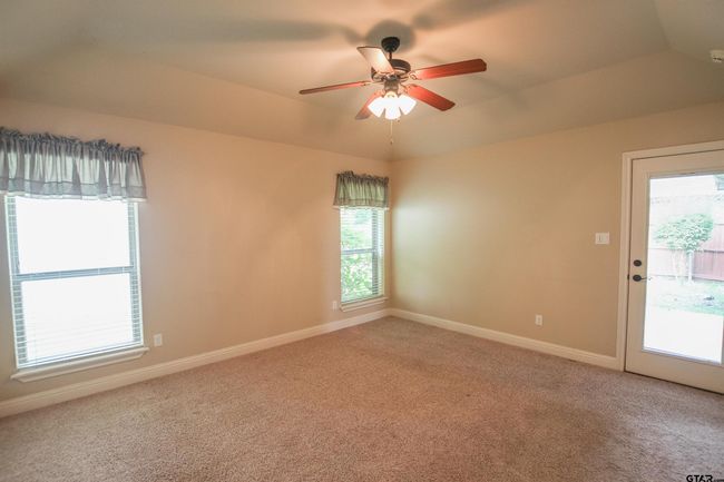 2559 Lazy Acres Ln, House other with 3 bedrooms, 2 bathrooms and null parking in Tyler TX | Image 9