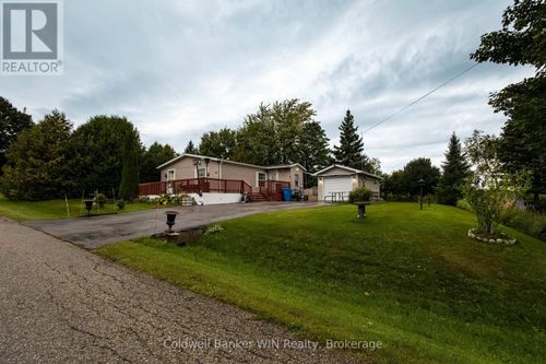 19 Grand Vista Dr, Mount Forest, ON, N0G2L0 | Card Image