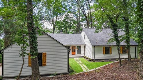 3710 Country Estate Dr Nw, Kennesaw, GA, 30152-4014 | Card Image