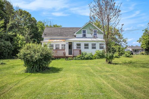 145 Sarah St E, Braeside, ON, K0A1G0 | Card Image