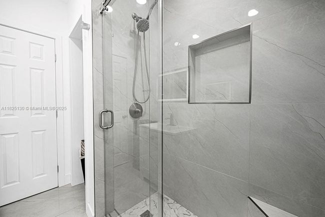 876 Ne 81 St St, House other with 3 bedrooms, 2 bathrooms and null parking in Miami FL | Image 29