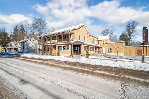 90 Sullivan St, Wurtsboro, NY, 12790-8226 | Card Image