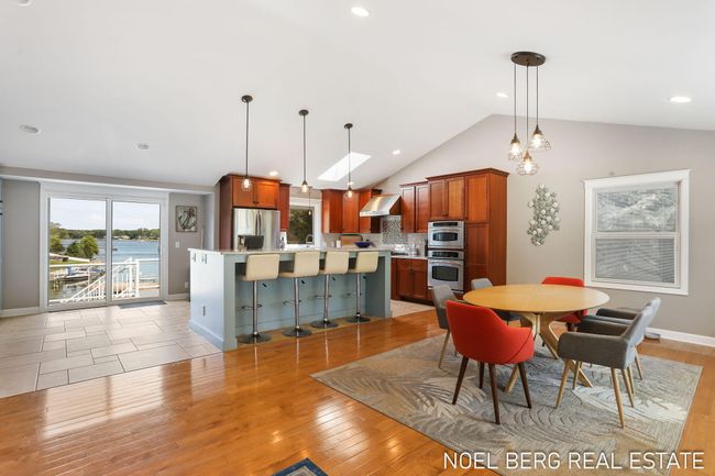 29-web-or-mls-16093-harbor-point-dr | Image 9