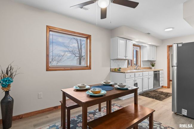 34187 E 6 Th Rd, House other with 3 bedrooms, 2 bathrooms and null parking in Pawnee IL | Image 9