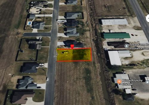 1910 Lynn St, El Campo, TX, 77437-8947 | Card Image