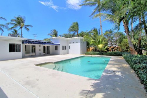 402 Nw 7th St, Delray Beach, FL, 33444-2820 | Card Image