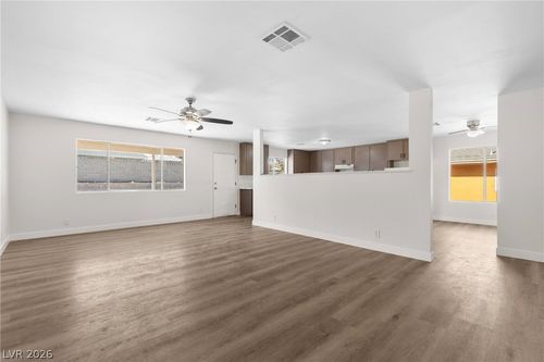 1405 Winwood St, Las Vegas, NV, 89108-1588 | Card Image