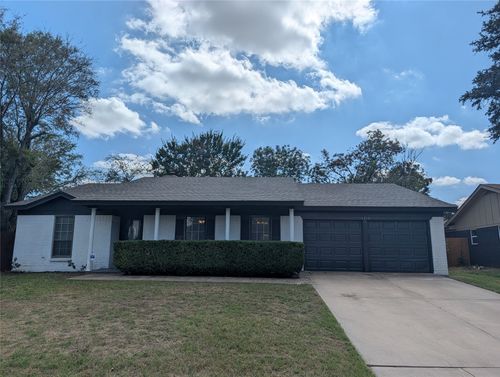 1213 Prelude Dr, Fort Worth, TX, 76134-4420 | Card Image