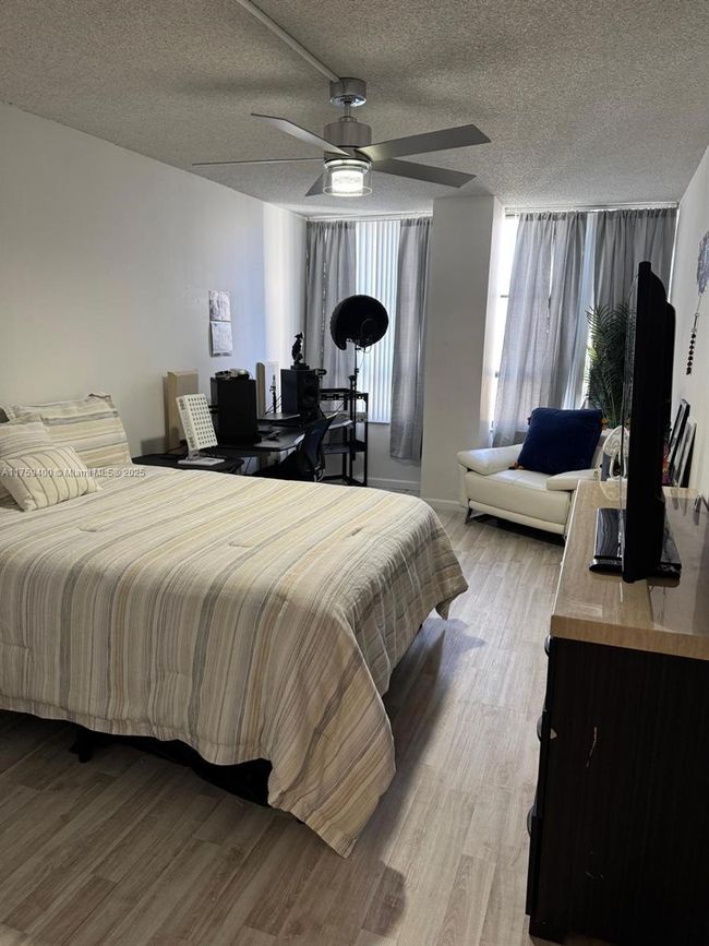 APT-908 - 500 Three Islands Blvd, Condo with 2 bedrooms, 2 bathrooms and null parking in Hallandale Beach FL | Image 12