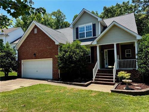607 Queensbury Ln, Williamsburg, VA, 23185-5499 | Card Image