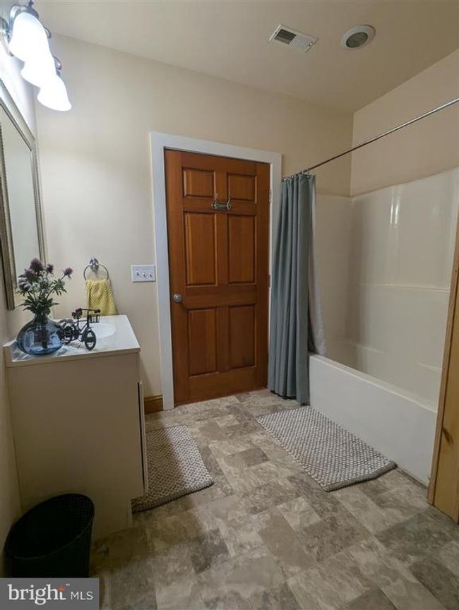 6072 Scuffletown Rd, House other with 3 bedrooms, 4 bathrooms and null parking in BARBOURSVILLE VA | Image 20