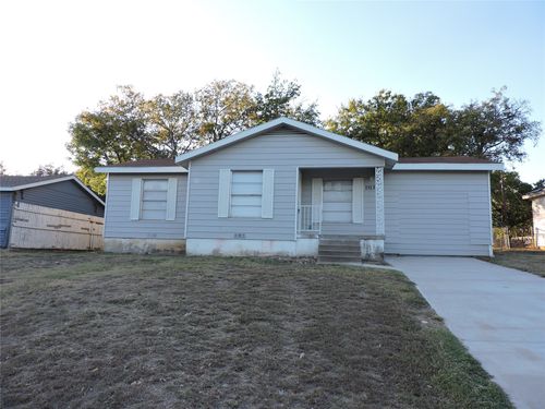 1513 Skyline Dr, River Oaks, TX, 76114-2035 | Card Image