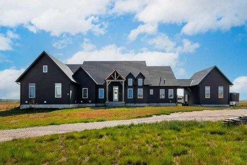 242017 Township Road 232, Rural Wheatland County, AB, T1P1J6 | Card Image