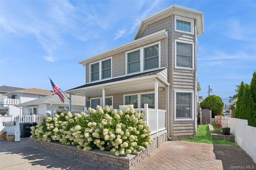0-33 Beach 221st St, Breezy Point, NY, 11697-1525 | Card Image