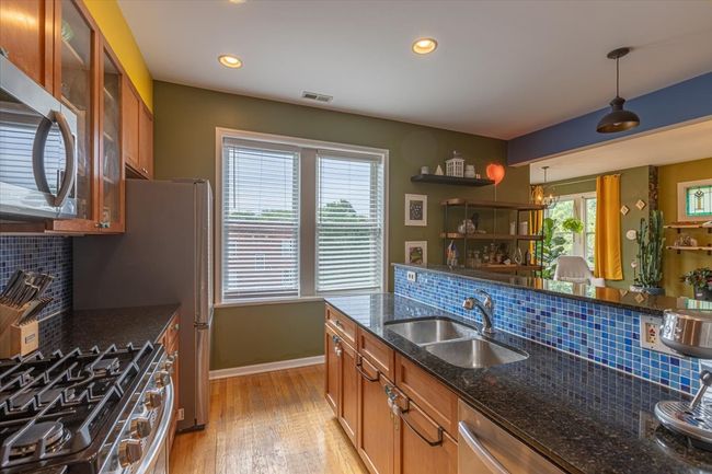 APT-3 - 4869 N Rockwell St, Condo with 3 bedrooms, 2 bathrooms and null parking in CHICAGO IL | Image 5