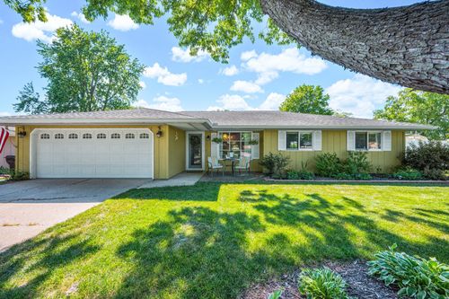 200 District Ct, East Peoria, IL, 61611-1411 | Card Image