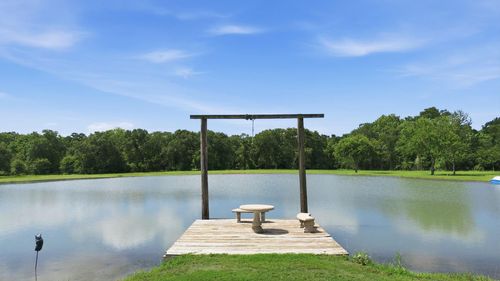 1711 Eagle Nest Acres Dr, Wallis, TX, 77485-8602 | Card Image