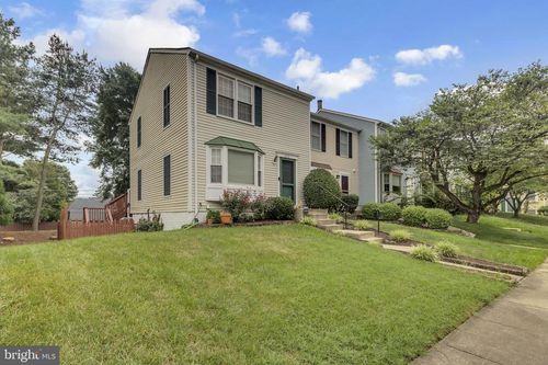 7113 Latour Ct, ALEXANDRIA, VA, 22315-3958 | Card Image