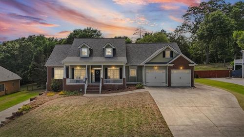 41 River Walk Pkwy, Euharlee, GA, 30145-2888 | Card Image
