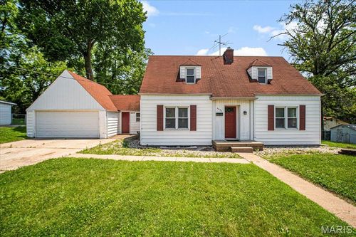 3954 Geraldine Ave, Saint Ann, MO, 63074-1938 | Card Image