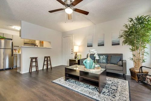apt-2057-7610 Cameron Rd, Austin, TX, 78752-2049 | Card Image