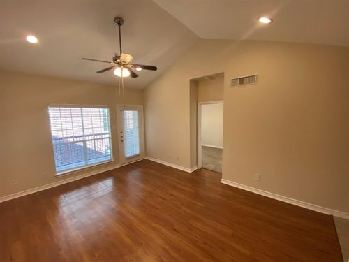 apt-3113-1919 Post Oak Park Dr, Houston, TX, 77027-3315 | Card Image