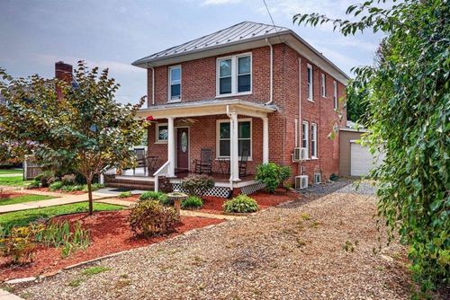 205 Dinkel Ave, BRIDGEWATER, VA, 22812-1318 | Card Image