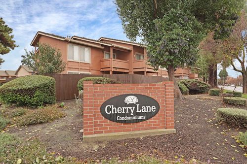 apt-j-495 Cherry Ln, Manteca, CA, 95337-7314 | Card Image