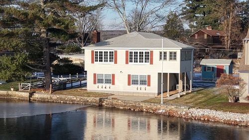 10 Indian Point Rd, Webster, MA, 01570-3356 | Card Image