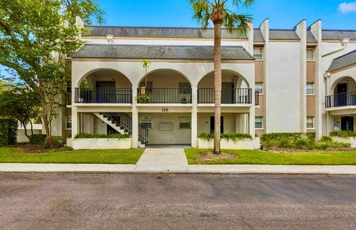 101-122 N Kings Ave, Brandon, FL, 33510-4342 | Card Image