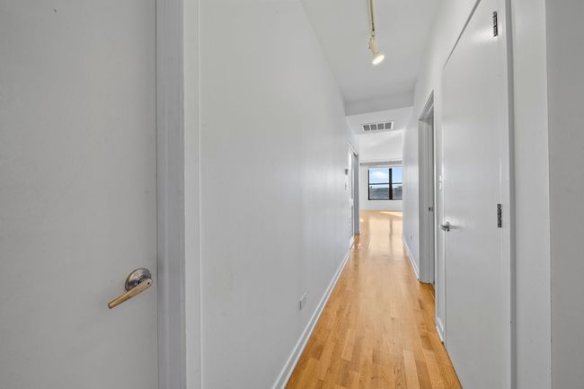 APT-504 - 4537 S Drexel Blvd, Condo with 2 bedrooms, 2 bathrooms and 1 parking in CHICAGO IL | Image 6