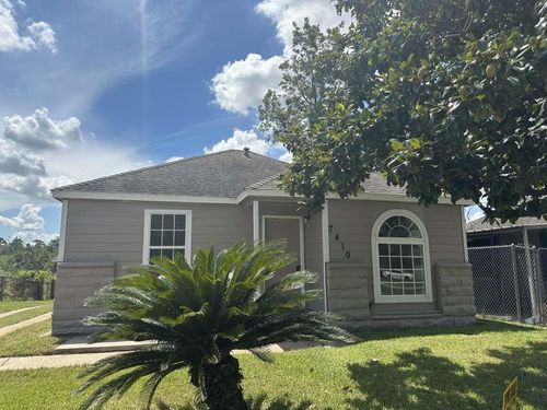 7410 Dallas St, Houston, TX, 77011-4825 | Card Image