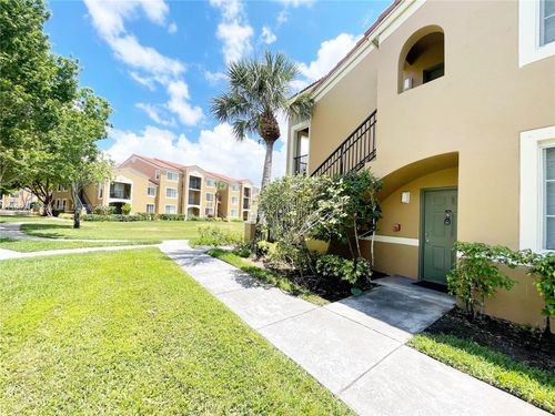 apt-102-8010 N Nob Hill Rd, Tamarac, FL, 33321-7413 | Card Image