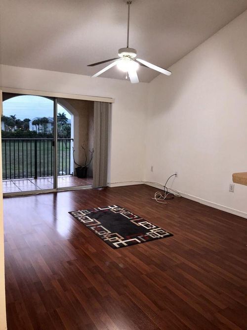 apt-307-1701 Village Blvd, West Palm Beach, FL, 33409-2064 | Card Image