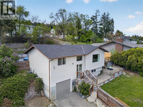 9742 Okanagan Centre Road E, Lake Country, BC, V4V1T6 | Card Image