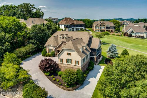 117 Black Hawk Dr, Vonore, TN, 37885-2140 | Card Image