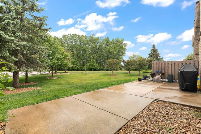 7706 Northfield Ln, Townhouse with 2 bedrooms, 4 bathrooms and 2 parking in Tinley Park IL | Image 21