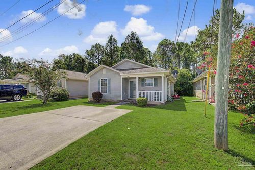 8813 Camshire Cir, Pensacola, FL, 32507 | Card Image