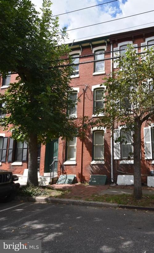 103 W Union St, BURLINGTON, NJ, 08016-1329 | Card Image