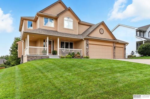 8544 S 98th St, La Vista, NE, 68128-7015 | Card Image