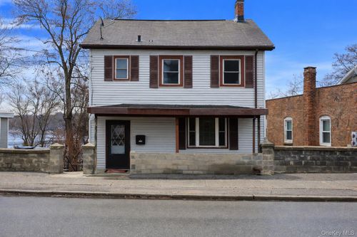 2738 W Main St, Wappingers Falls, NY, 12590-1956 | Card Image