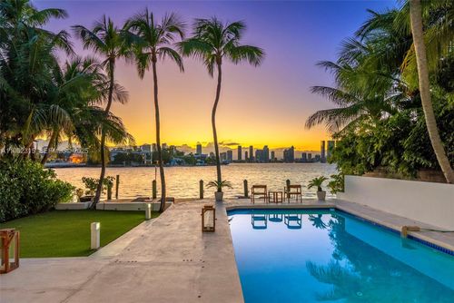 302 W San Marino Dr, Miami Beach, FL, 33139-1134 | Card Image