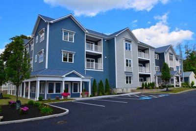 204 - 181 S Franklin St, Condo with 2 bedrooms, 2 bathrooms and 2 parking in Holbrook MA | Image 2