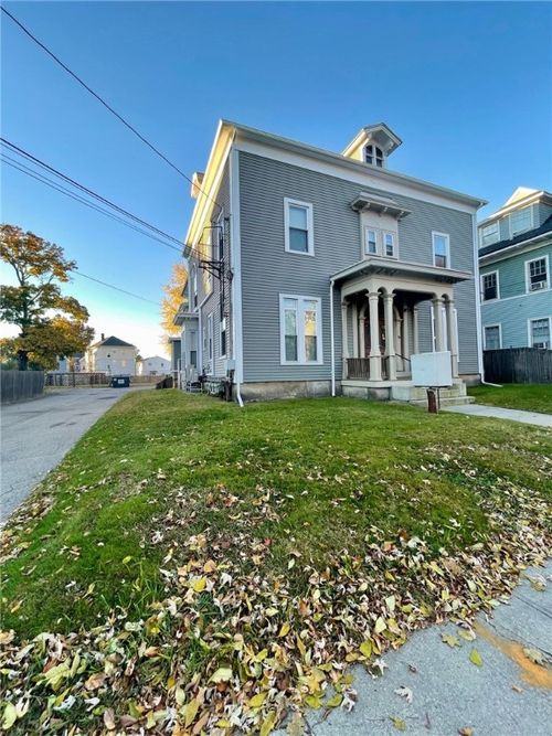 38 Mawney St, Providence, RI, 02907-1540 | Card Image