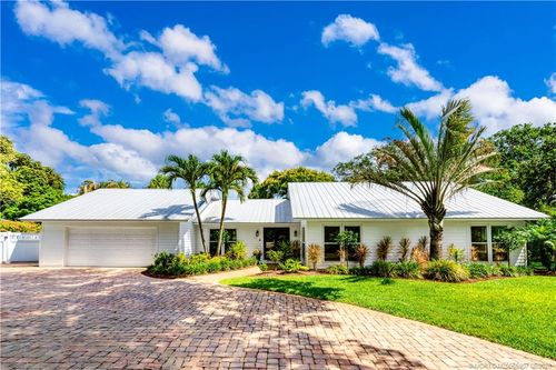 10 Ridgeland Dr, Stuart, FL, 34996-6424 | Card Image